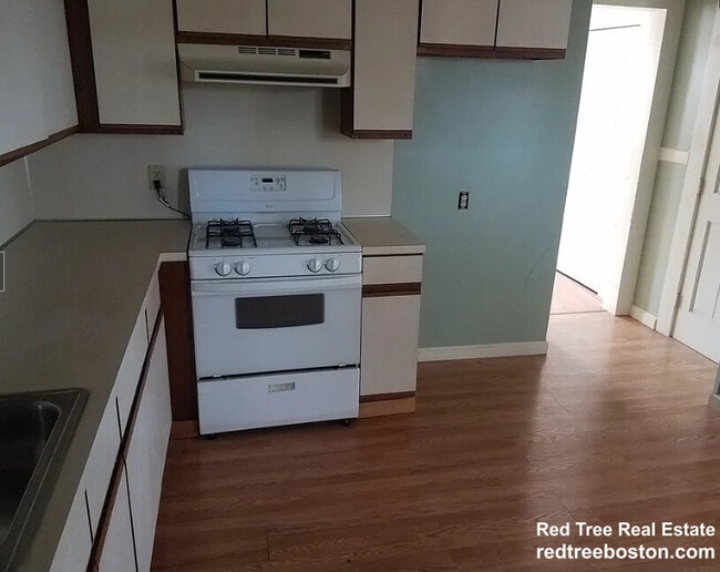property at 5 Albemarle St