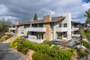 26 Mansion Ct in Menlo Park, CA - Building Photo