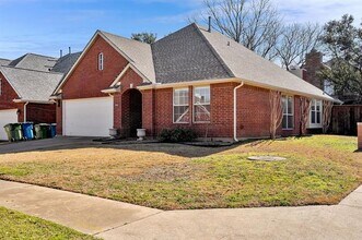 1045 Sweet Grass Trail in Flower Mound, TX - Building Photo - Building Photo