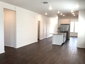 469 Pebble Bend in New Braunfels, TX - Building Photo - Building Photo