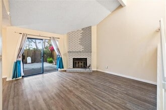 126 Sheffield in Hercules, CA - Building Photo - Building Photo