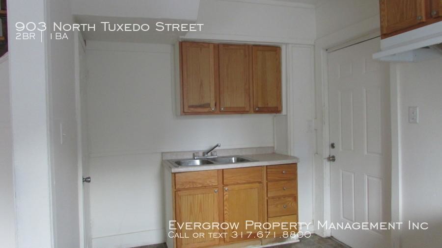 903 N Tuxedo St in Indianapolis, IN - Building Photo