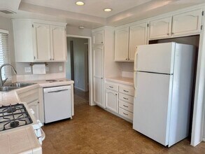 6991 Sandcastle Dr in Carlsbad, CA - Building Photo - Building Photo