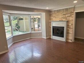 2109 Villaret Dr SW in Huntsville, AL - Building Photo - Building Photo