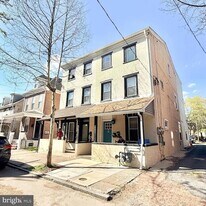 255 Beech St in Pottstown, PA - Building Photo