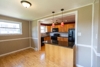 10816 Kelvin Ave in Philadelphia, PA - Building Photo - Building Photo