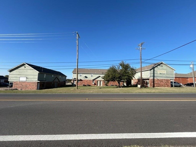 809 W Walnut St, Unit 1 in Celina, TX - Building Photo