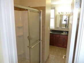 6730 S Merrill Ave in Chicago, IL - Building Photo - Building Photo