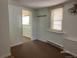 10 Old Waterbury Rd in Middlebury, CT - Building Photo - Building Photo