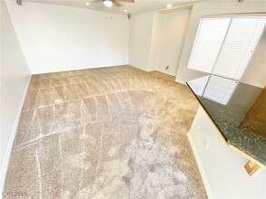 7320 Laburnum St in Las Vegas, NV - Building Photo - Building Photo