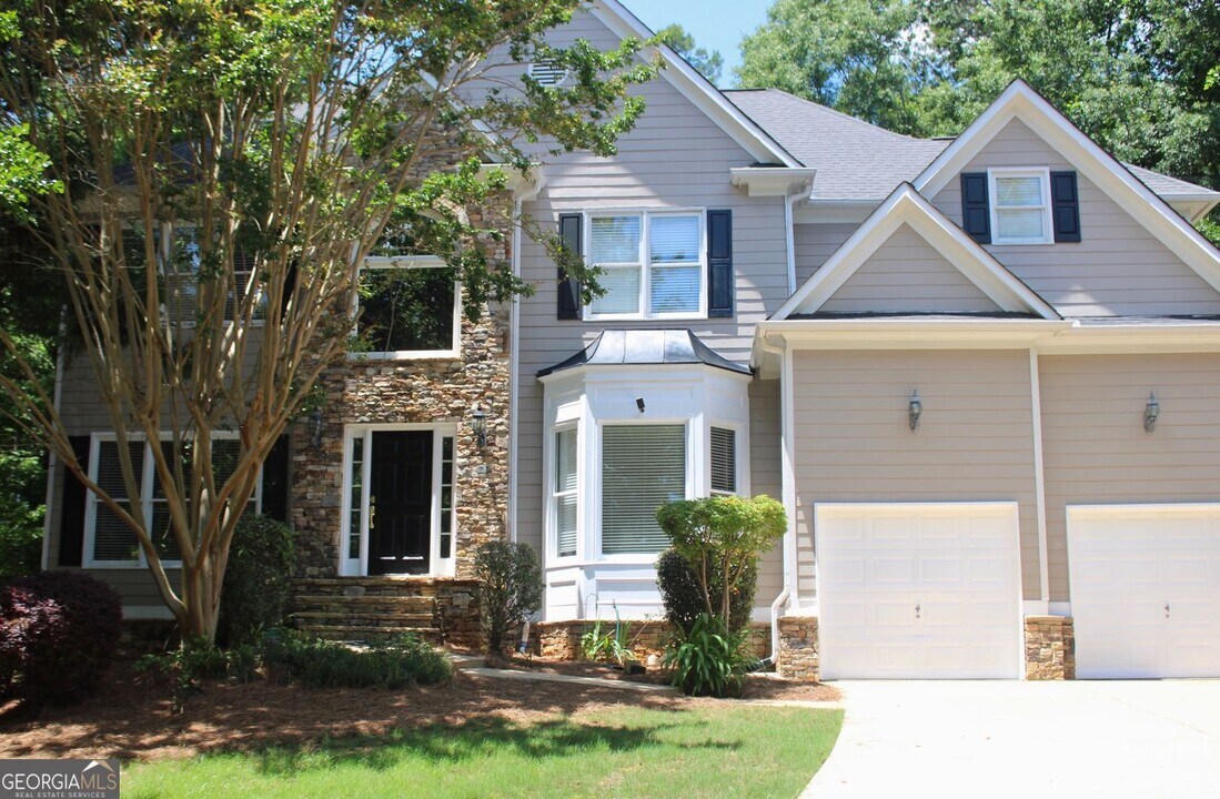 356 Regal Pines Ct in Suwanee, GA - Building Photo