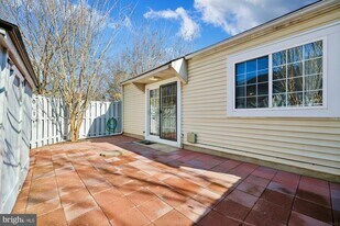 11407 Herefordshire Way in Germantown, MD - Building Photo