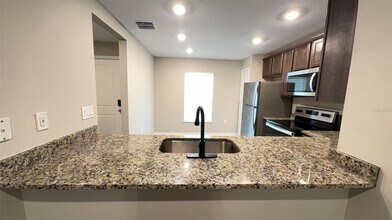13 Poinfield Pl in Palm Coast, FL - Building Photo - Building Photo