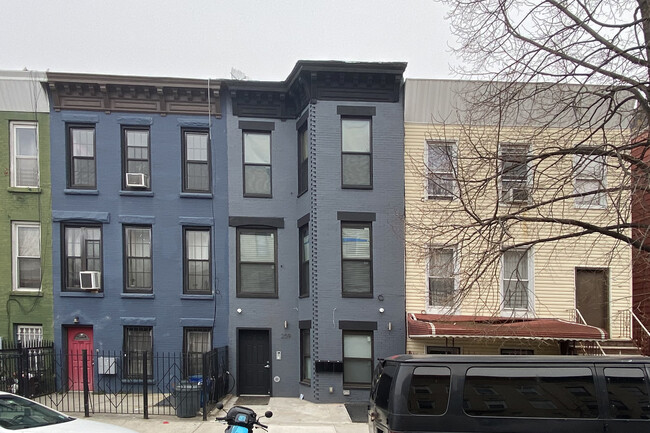 259 Sumpter St in Brooklyn, NY - Building Photo - Building Photo