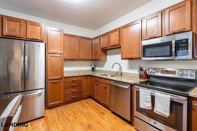 33 New Scotland Ave, Unit 122-33 in Albany, NY - Building Photo - Building Photo