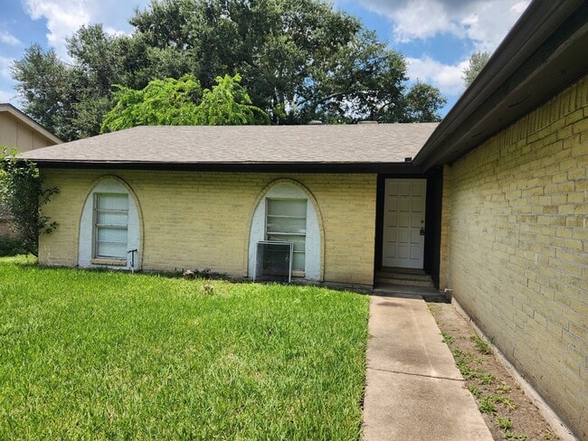 property at 10534 Westedge Dr