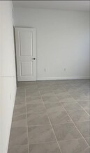18600 SW 136th Ct in Miami, FL - Building Photo - Building Photo