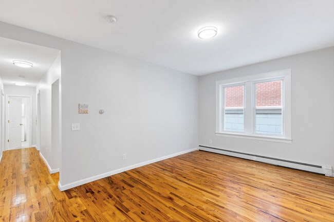 216 Park Ave in East Rutherford, NJ - Building Photo - Building Photo