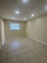 1324 Gateway Dr in Lantana, FL - Building Photo - Building Photo