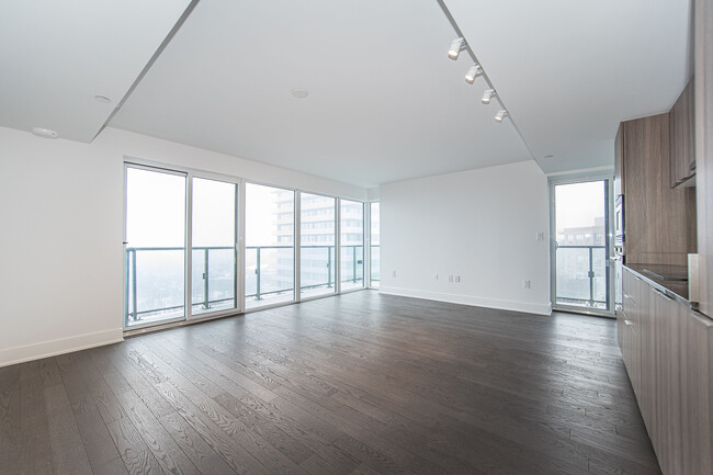 955 Bay St. in Toronto, ON - Building Photo - Building Photo
