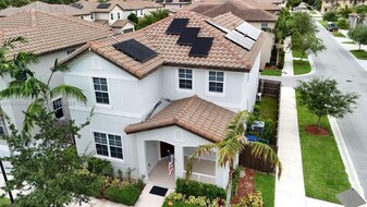 24461 SW 17th Ave in Homestead, FL - Building Photo