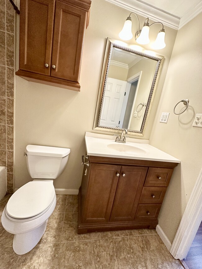 701 S College Rd in Lafayette, LA - Building Photo - Building Photo