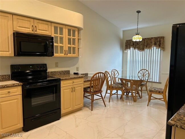 property at 8220 Ibis Cove Cir