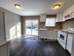 42 Lansing St in Aurora, CO - Building Photo - Building Photo