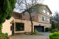 Crestwood Apartments in San Bruno, CA - Foto de edificio - Building Photo