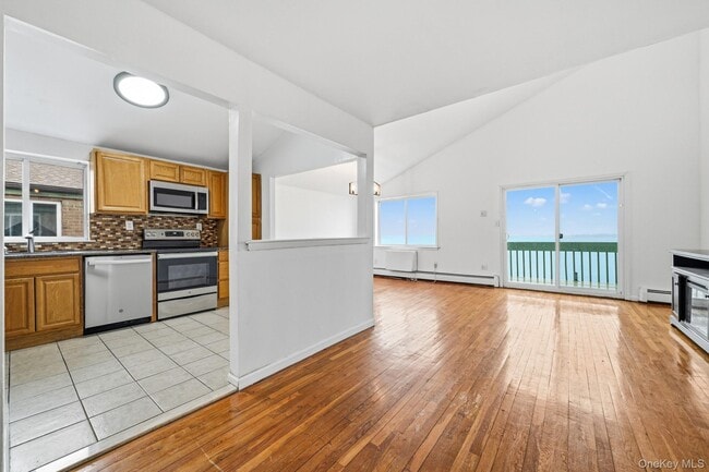 property at 1466 Shore Dr