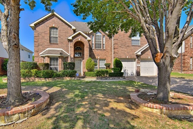 property at 1811 Fairfax Dr