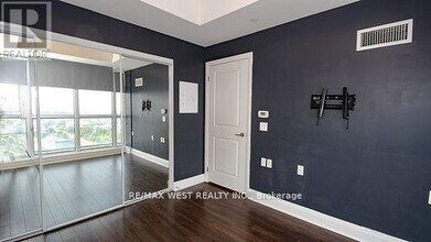 15 Zorra St in Toronto, ON - Building Photo - Building Photo