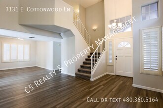 3131 E Cottonwood Ln in Phoenix, AZ - Foto de edificio - Building Photo