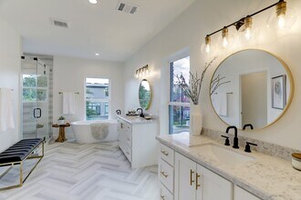1601 Bonnie Brae St in Houston, TX - Building Photo - Building Photo