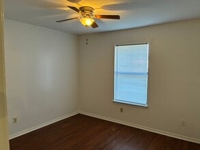 13571 Sheldon Ln in Tyler, TX - Building Photo - Building Photo