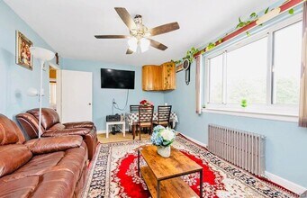 245-24-245-77 77th Crescent in Queens, NY - Building Photo - Building Photo