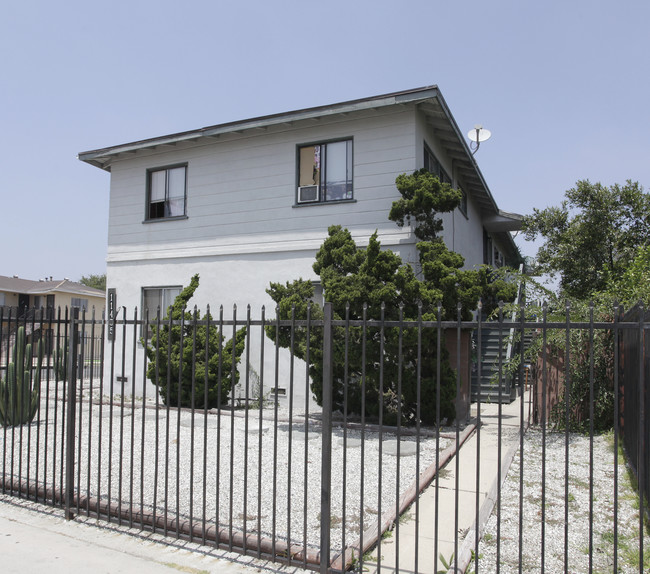 11455 Sherman Way in North Hollywood, CA - Building Photo - Building Photo