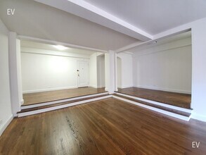 20 5th Ave in New York, NY - Foto de edificio - Building Photo