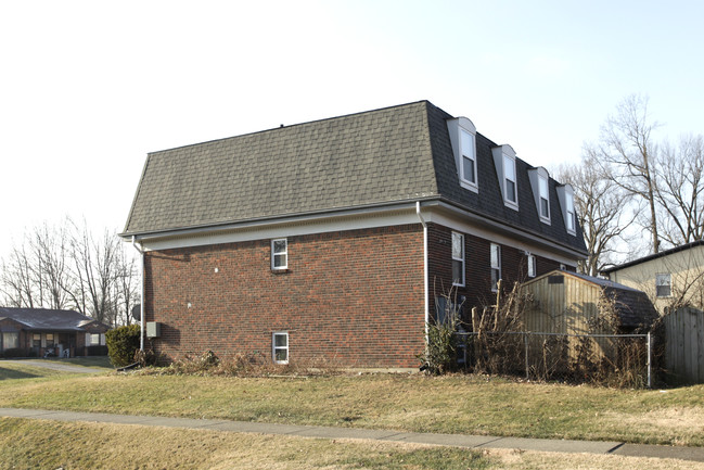 413 Garrison Ct in Louisville, KY - Foto de edificio - Building Photo