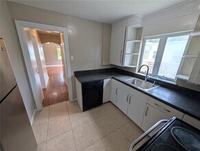 520 11th Ave N in St. Petersburg, FL - Foto de edificio - Building Photo