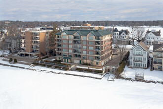 The Lake Shore Club in Oconomowoc, WI - Building Photo - Building Photo