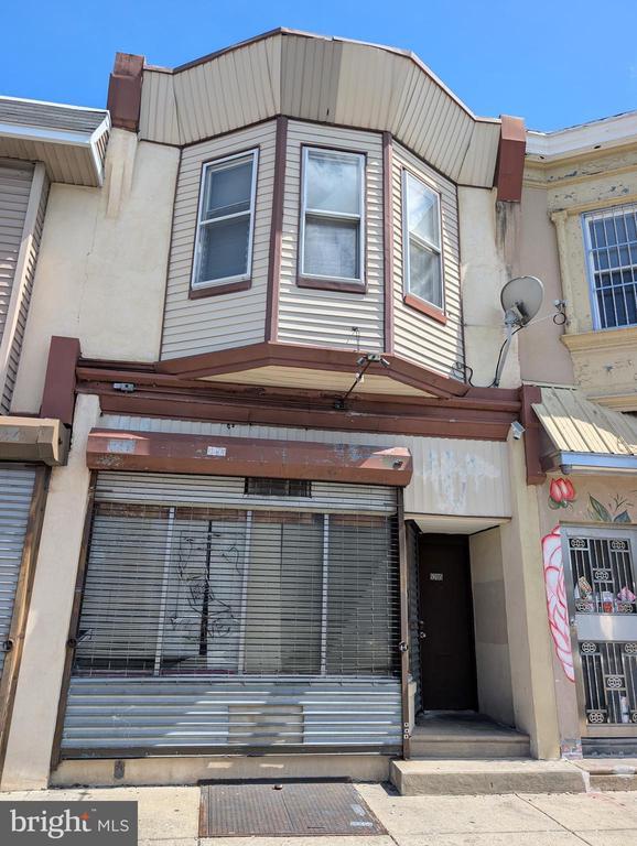 property at 5205 N 5th St