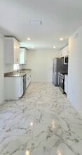 2775 Market St in Ft. Myers, FL - Building Photo - Building Photo