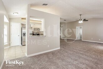4533 Cobblefield Cir E in Jacksonville, FL - Building Photo - Building Photo
