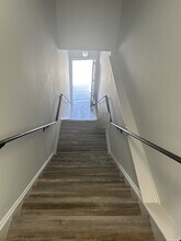 357 Hicksville Rd-Unit -2nd fl in Bethpage, NY - Foto de edificio - Building Photo