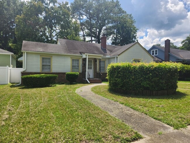 1609 E 51st St in Savannah, GA - Building Photo - Building Photo