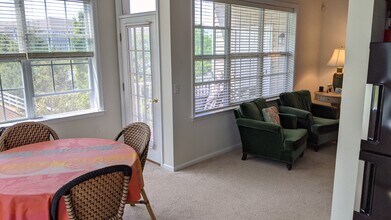 627 Timberlake Dr in Trenton, NJ - Foto de edificio - Building Photo