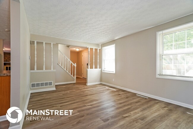 2520 Blue Rock Blvd in Grove City, OH - Building Photo - Building Photo