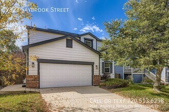 9823 Saybrook St in Littleton, CO - Foto de edificio - Building Photo