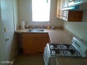 1105 Walnut Ave-Unit -Apt 1 in Baltimore, MD - Building Photo - Building Photo